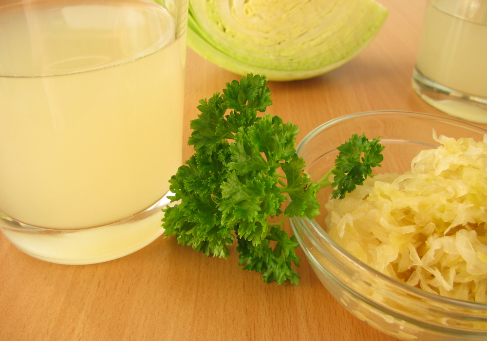 7 WAYS TO USE SAUERKRAUT JUICE